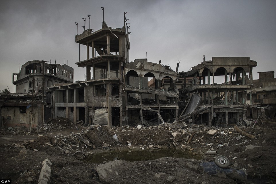 Mosul in ruins.  Photo: AP